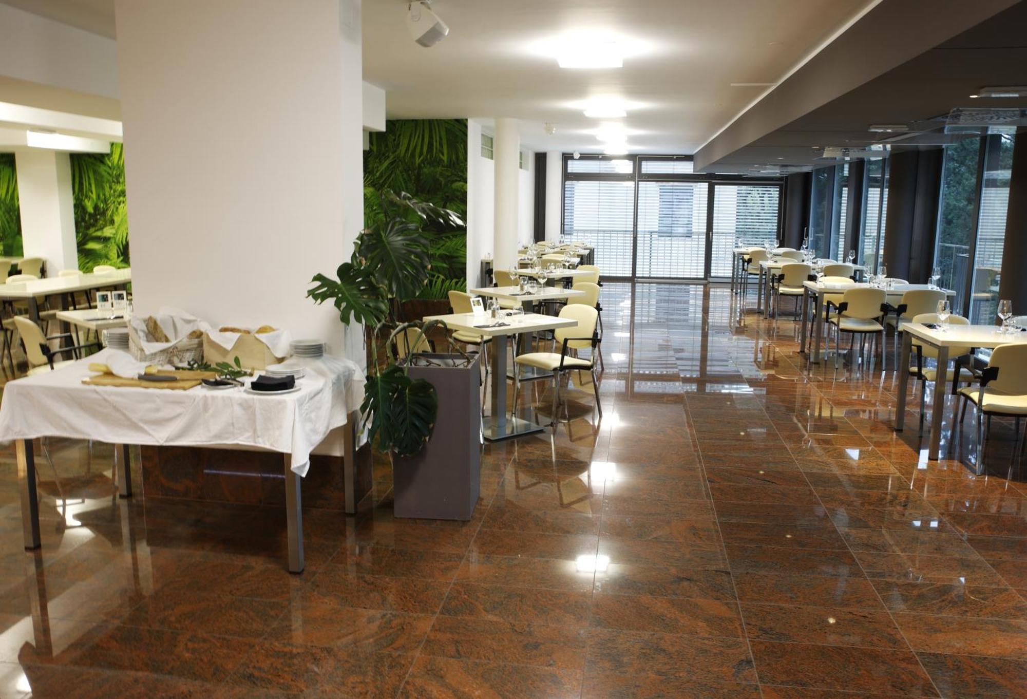 Floramare Health Resort Izola Exteriör bild